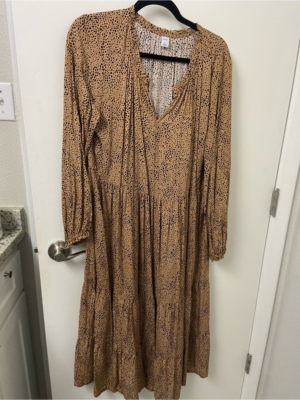 Old Navy Tan and Black Tiered Midi Dress